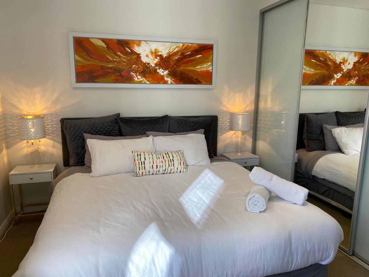 Governor Luxe 1 Bedroom Apartment In The Heart Of Barton Wifi Gym Wine Secure Parking Canberra Kingston Eksteriør bilde