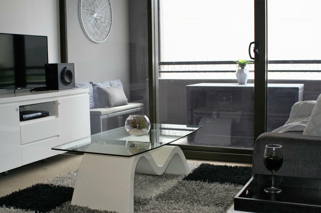 Governor Luxe 1 Bedroom Apartment In The Heart Of Barton Wifi Gym Wine Secure Parking Canberra Kingston Eksteriør bilde