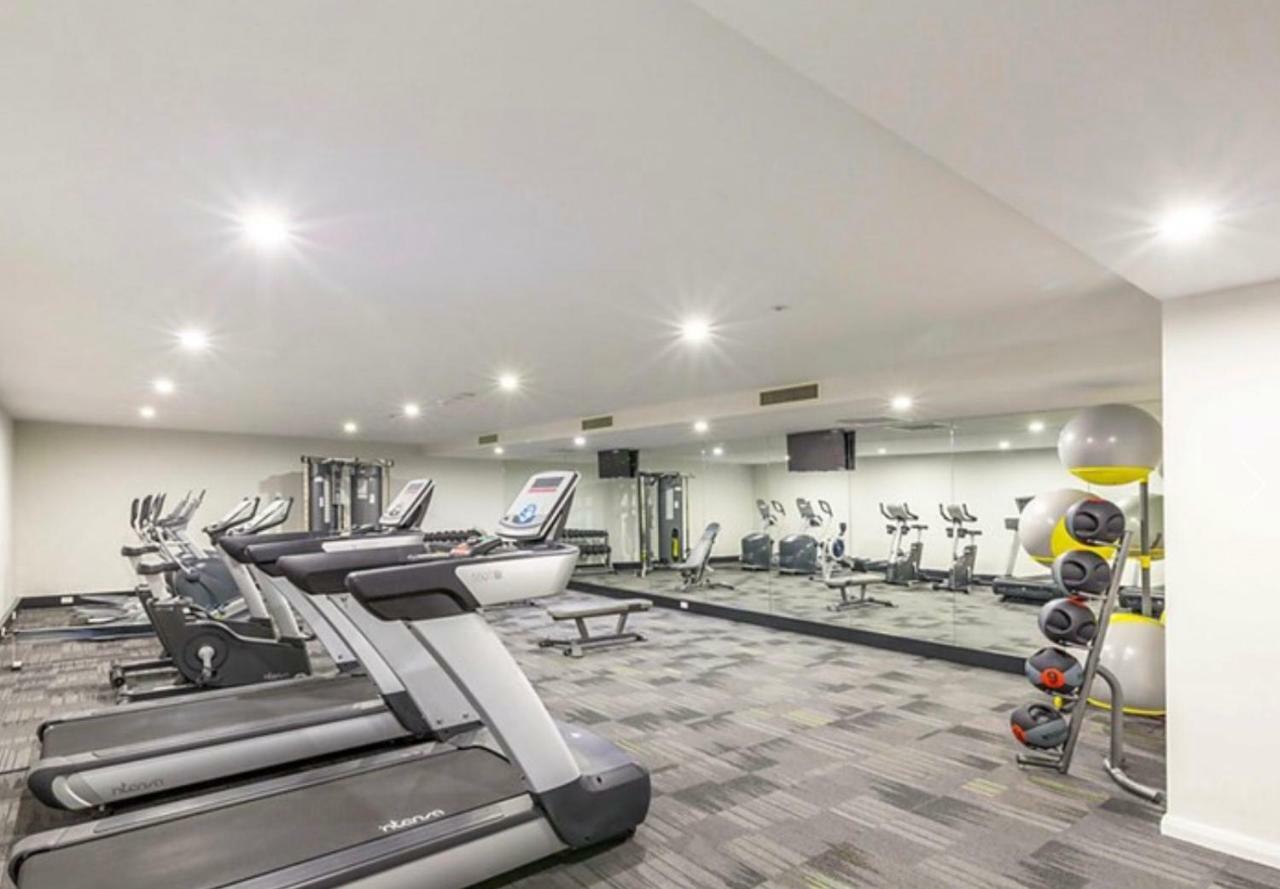 Governor Luxe 1 Bedroom Apartment In The Heart Of Barton Wifi Gym Wine Secure Parking Canberra Kingston Eksteriør bilde
