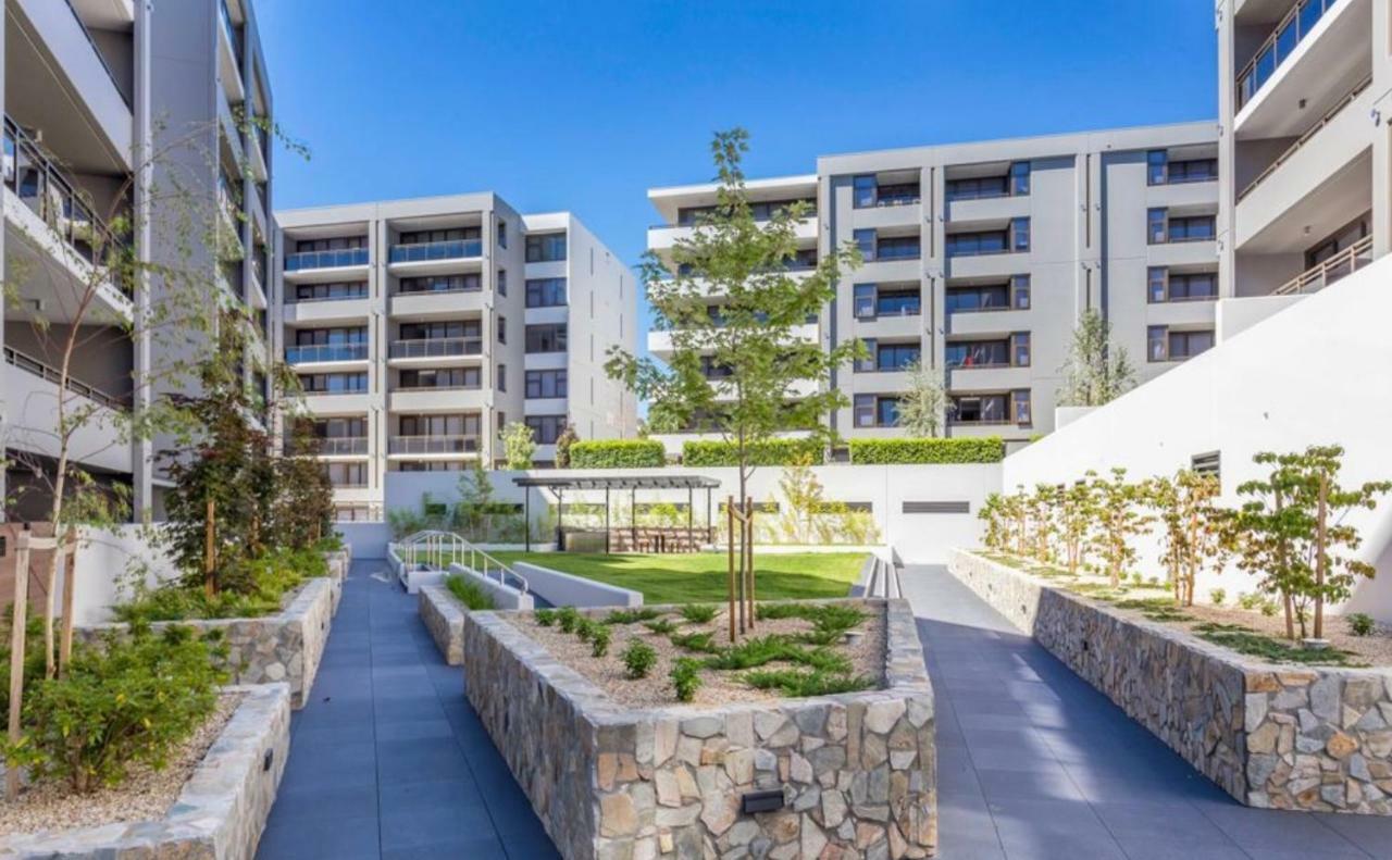 Governor Luxe 1 Bedroom Apartment In The Heart Of Barton Wifi Gym Wine Secure Parking Canberra Kingston Eksteriør bilde