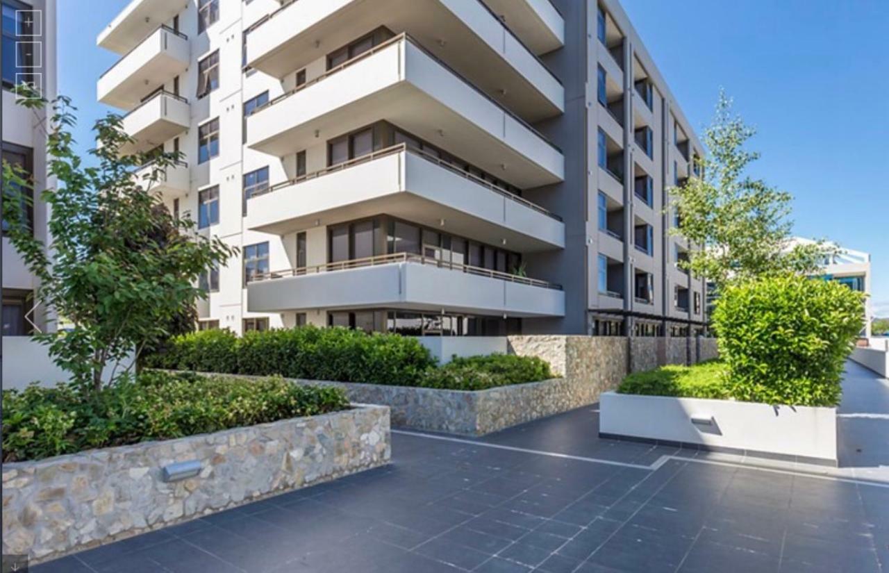 Governor Luxe 1 Bedroom Apartment In The Heart Of Barton Wifi Gym Wine Secure Parking Canberra Kingston Eksteriør bilde